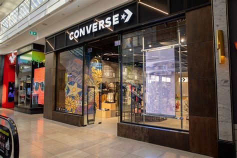 chadstone converse.